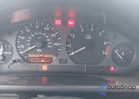 1996 BMW Z3 1.9 z USA, uszkodzony, nr VIN 4USCH7327TLB67340